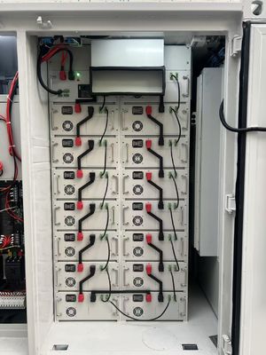 Hvac BESS Battery Energy Storage System Module 51.2V 105AH Revolusi Pcs Power 50-500KW Kinerja