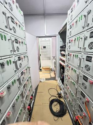 Efisiensi Hingga 98 Persen ESS Solusi Pengelolaan Energi Baterai